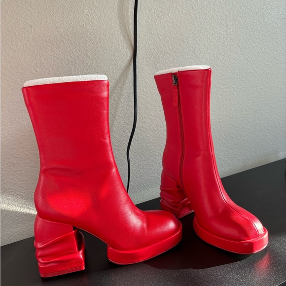 JW PEI Bold Red Ankle Boots - Picture 1 of 3